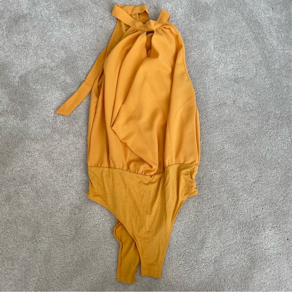 SHEIN SXY Draped Tie Back Bodysuit - Picture 5 of 6